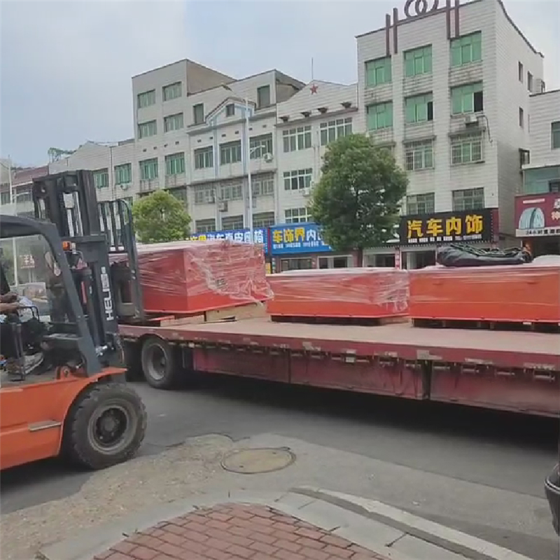 華礦集團(tuán)一車(chē)防爆電源裝置發(fā)往云南